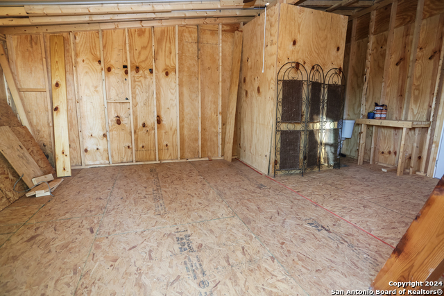 131 Mills Lane Property Photo 8