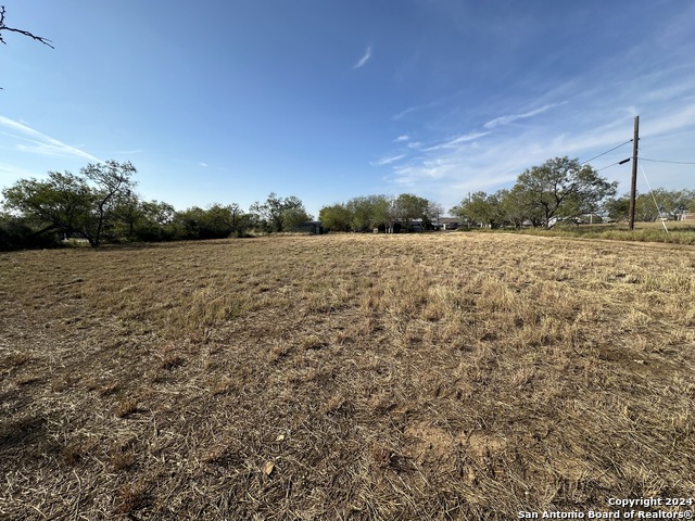 613 Hon Ave Property Photo 4
