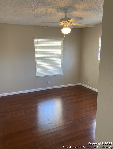 738 Marquette Property Photo 4