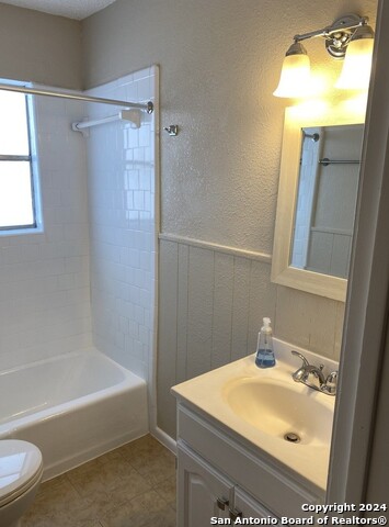 738 Marquette Property Photo 12