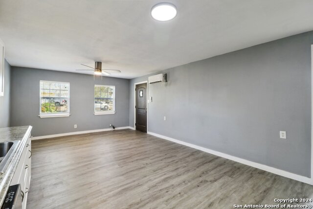 132 Renfro Dr Property Photo 6