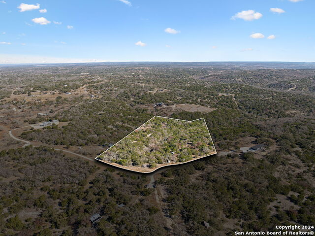 201 Joe West Rd Property Photo 1