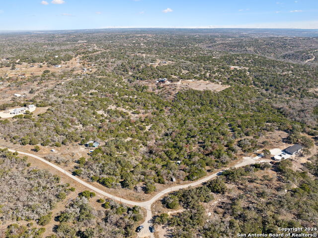 201 Joe West Rd Property Photo 3
