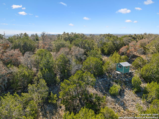 201 Joe West Rd Property Photo 6