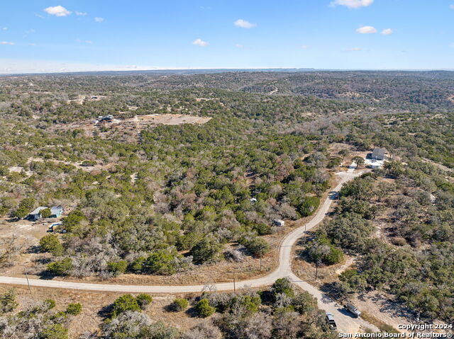 201 Joe West Rd Property Photo 8