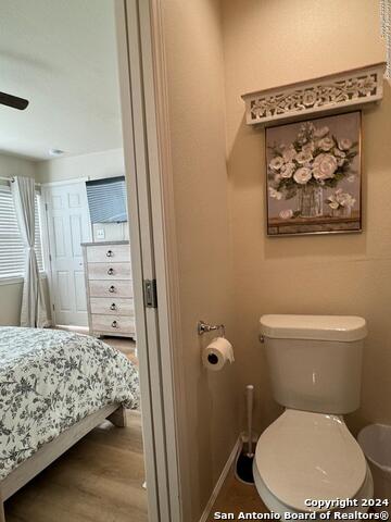 2028 W Woodlawn Ave Property Photo 54