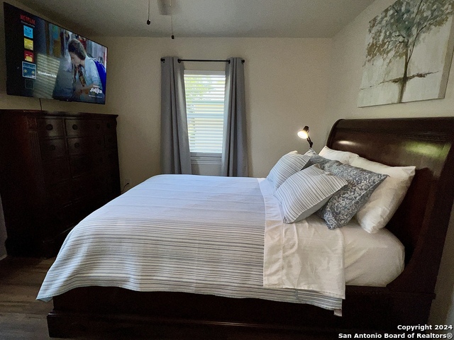2028 W Woodlawn Ave Property Photo 70