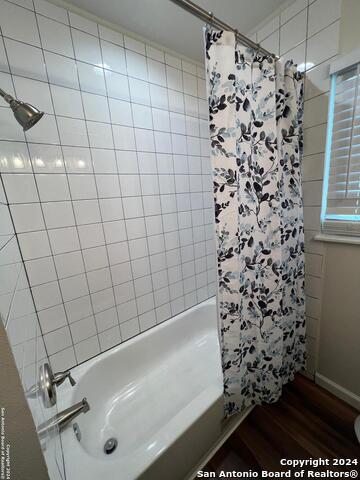 2028 W Woodlawn Ave Property Photo 76