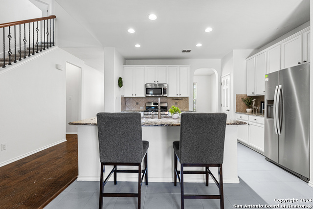 6511 Diego Ln Property Photo 4