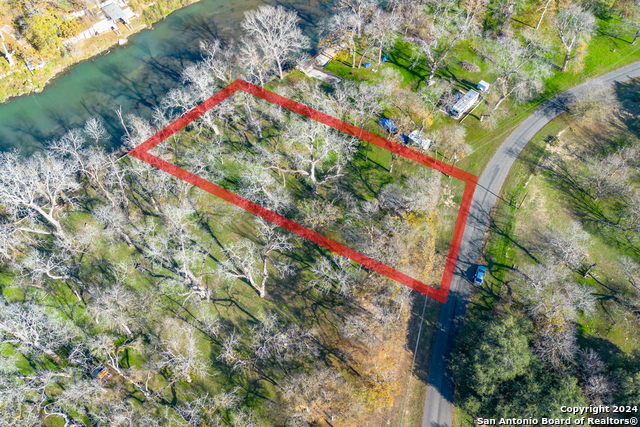 340 Deer Slayer Property Photo 3