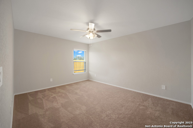 524 Roquefort St Property Photo 7
