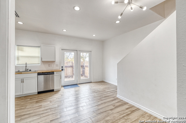 703 N 3rd St Property Photo 2