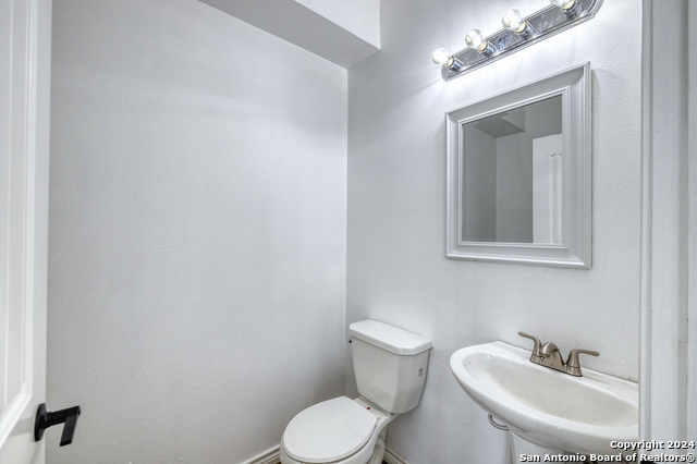 703 N 3rd St Property Photo 8