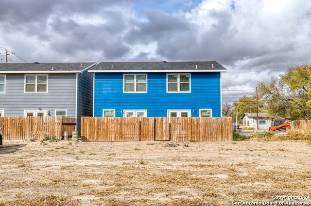 703 N 3rd St Property Photo 18