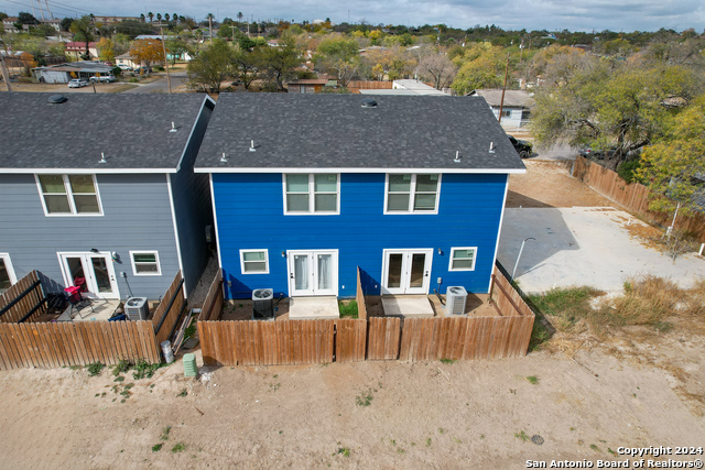 703 N 3rd St Property Photo 21