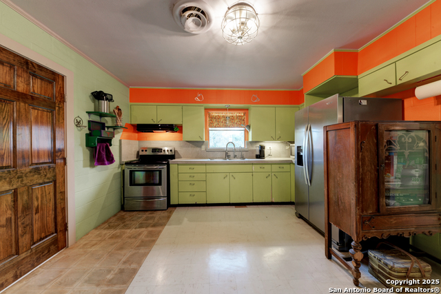 610 14th Street Property Photo 10
