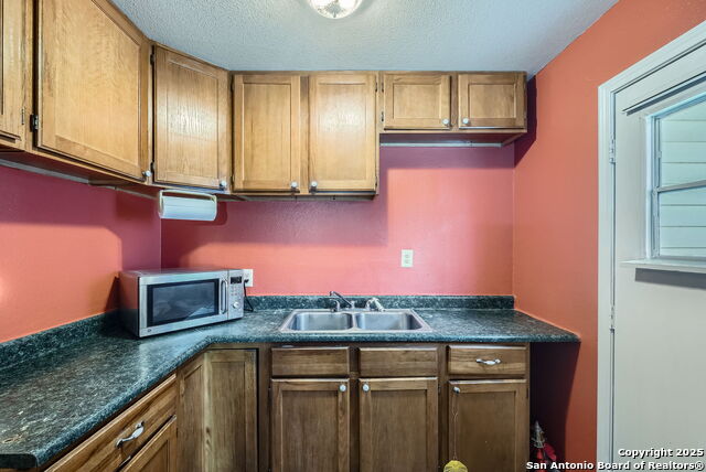 906 Shemya Ave Property Photo 9