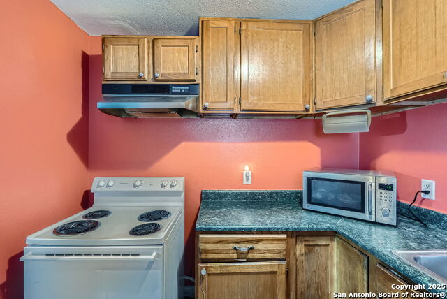 906 Shemya Ave Property Photo 10