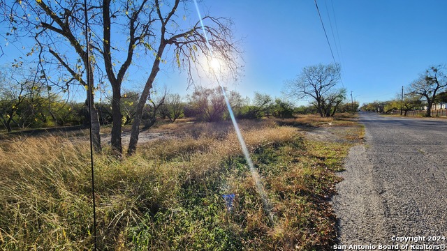 502 E Ansley Blvd Property Photo 4