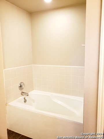 4106 Camfield Property Photo 18