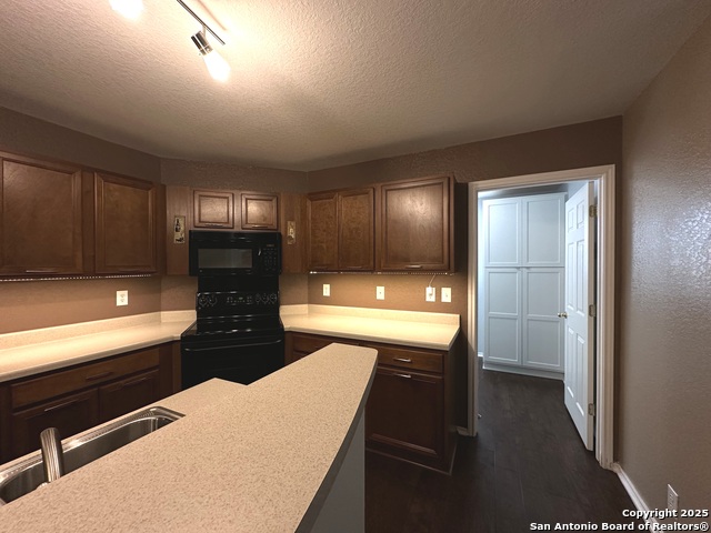 349 Woodstone Loop Property Photo 10
