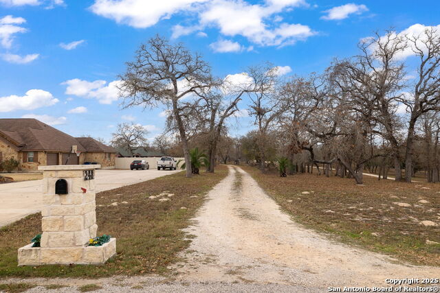 248 Rosewood Dr Property Photo 4