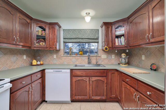 248 Rosewood Dr Property Photo 17