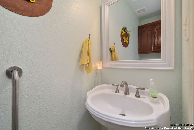 248 Rosewood Dr Property Photo 20