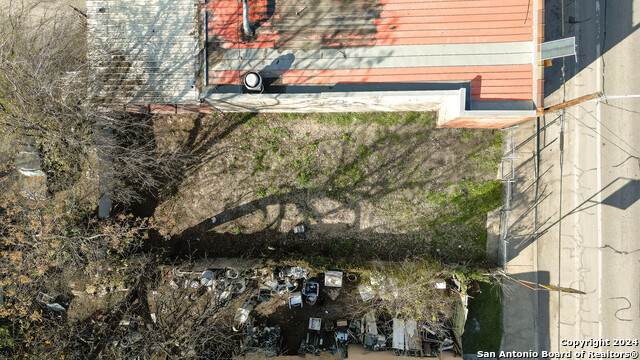2112 Guadalupe St Property Photo 2