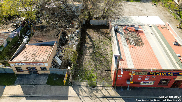 2112 Guadalupe St Property Photo 3