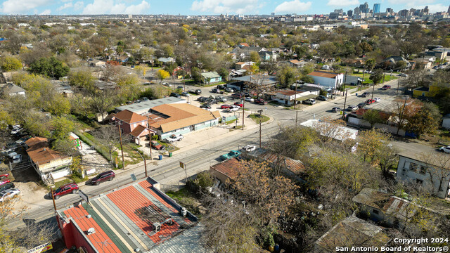 2112 Guadalupe St Property Photo 9