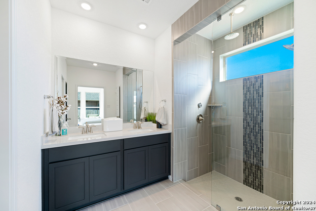 4715 Island Hollow Property Photo 15