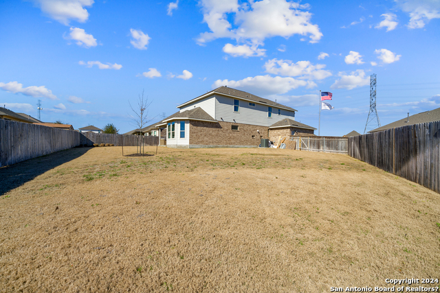 4715 Island Hollow Property Photo 29
