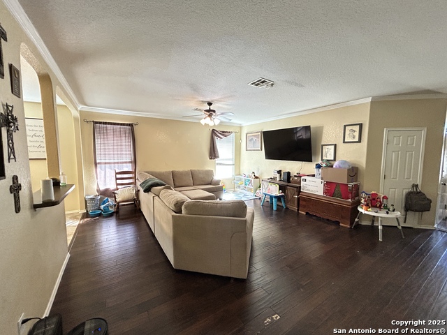 755 Eagles Gln Property Photo 2