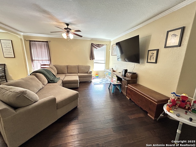 755 Eagles Gln Property Photo 7