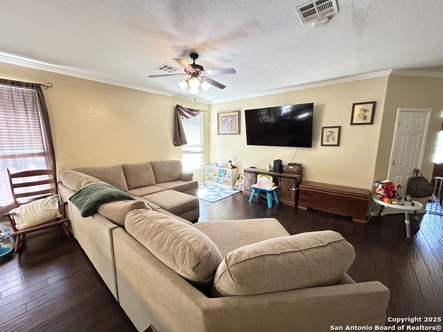 755 Eagles Gln Property Photo 8