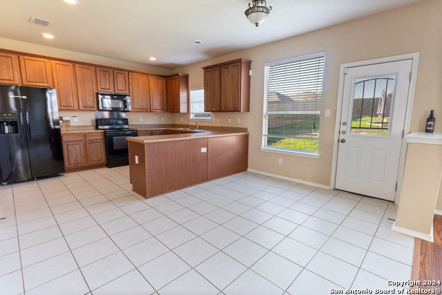135 Coopers Hawk Property Photo 3