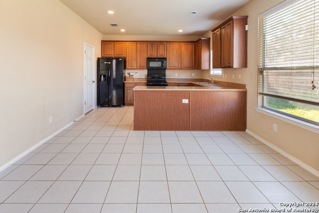135 Coopers Hawk Property Photo 4