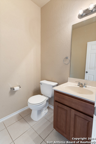 135 Coopers Hawk Property Photo 6