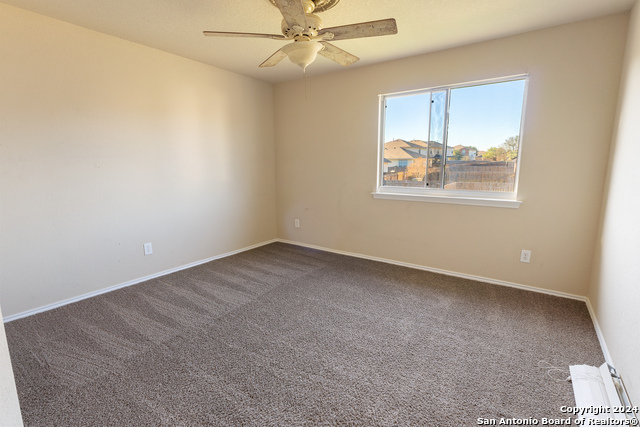 135 Coopers Hawk Property Photo 16