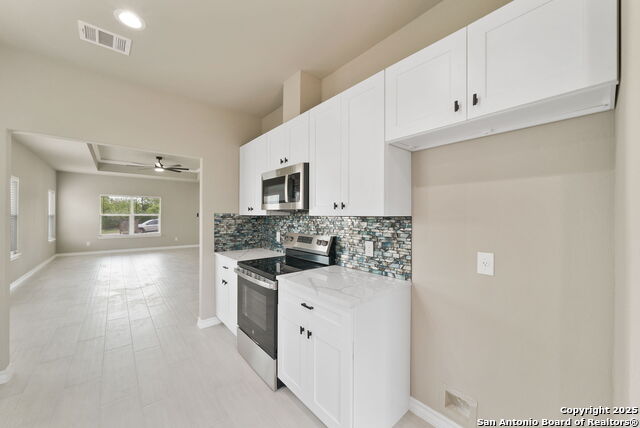 1307 Willow Lane St Property Photo 15