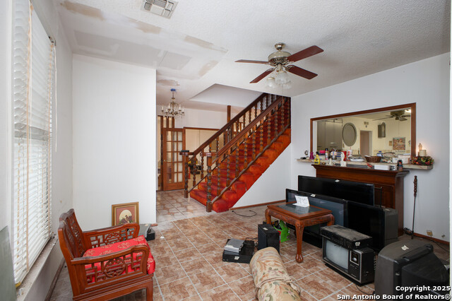 132 Dalehurst Dr Property Photo 3