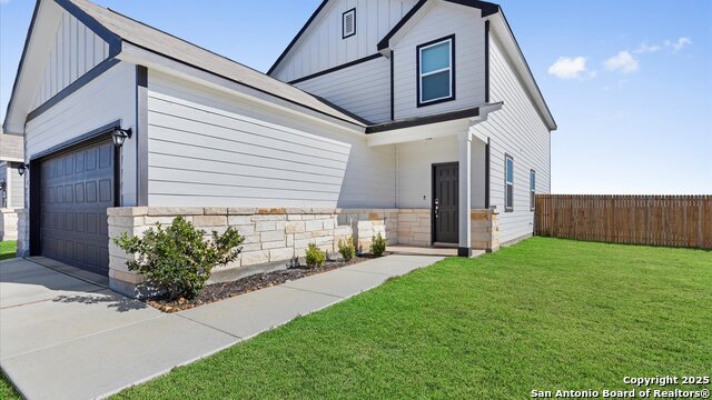 4202 Admirals Bend Property Photo 3