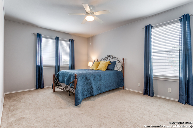 2422 Crown Hollow Property Photo 10