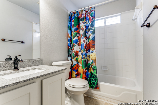 2422 Crown Hollow Property Photo 11