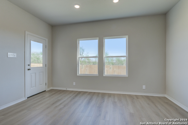 7638 Birch Hollow Property Photo 17