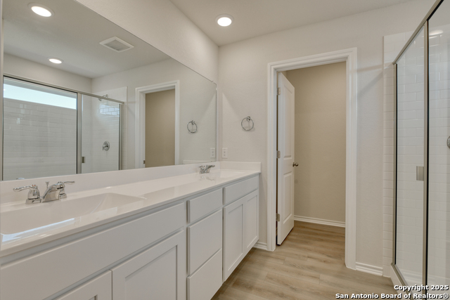 7638 Birch Hollow Property Photo 22