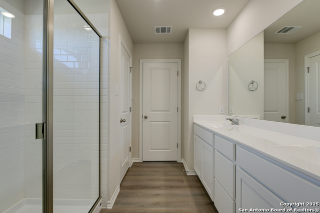 7638 Birch Hollow Property Photo 24