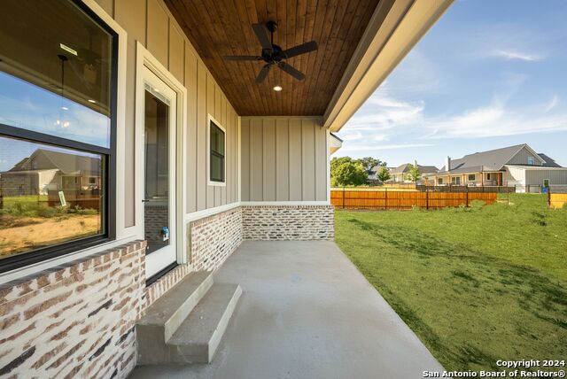 124 E Magnolia Cir Property Photo 40