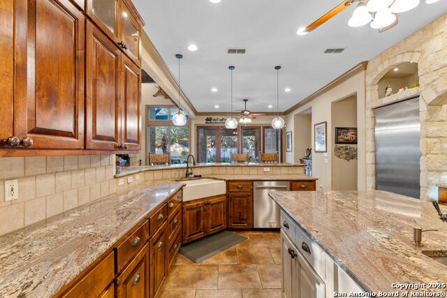 517 Acacia Pkwy Property Photo 16